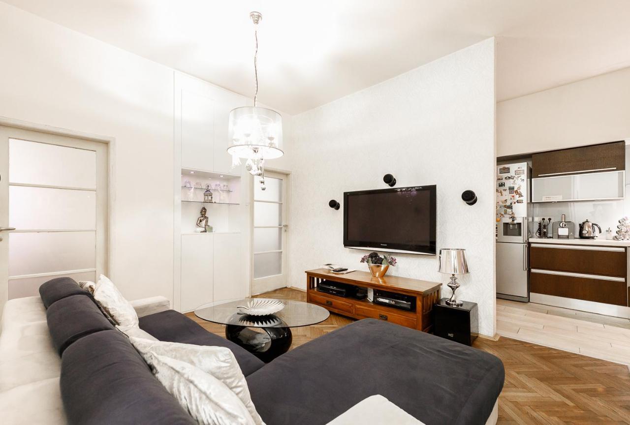 Luxury Apartment Dlouha Прага Екстериор снимка