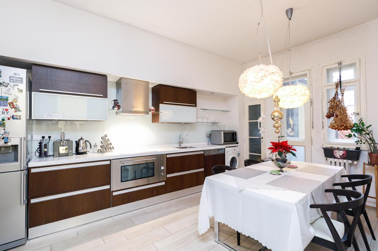 Luxury Apartment Dlouha Прага Екстериор снимка