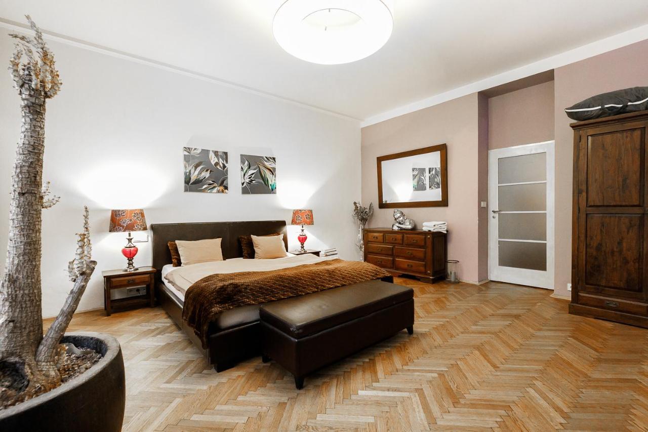Luxury Apartment Dlouha Прага Екстериор снимка